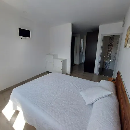 Atic Al Centre De Apartment *